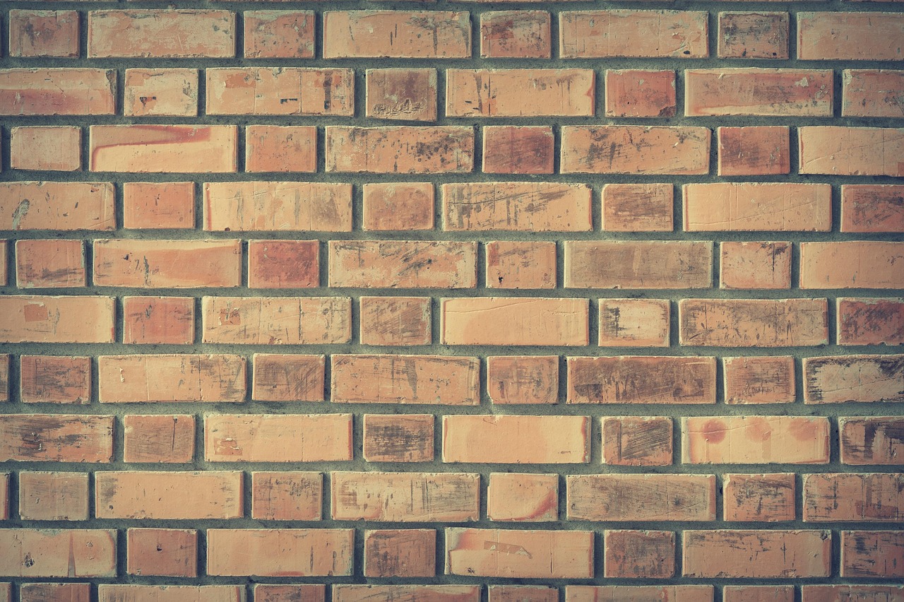 Comment poser du carrelage mural parfaitement aligné même dans les angles difficiles ? découvrez nos conseils experts pour un alignement parfait de vos carreaux muraux et transformez vos espaces avec précision et style.